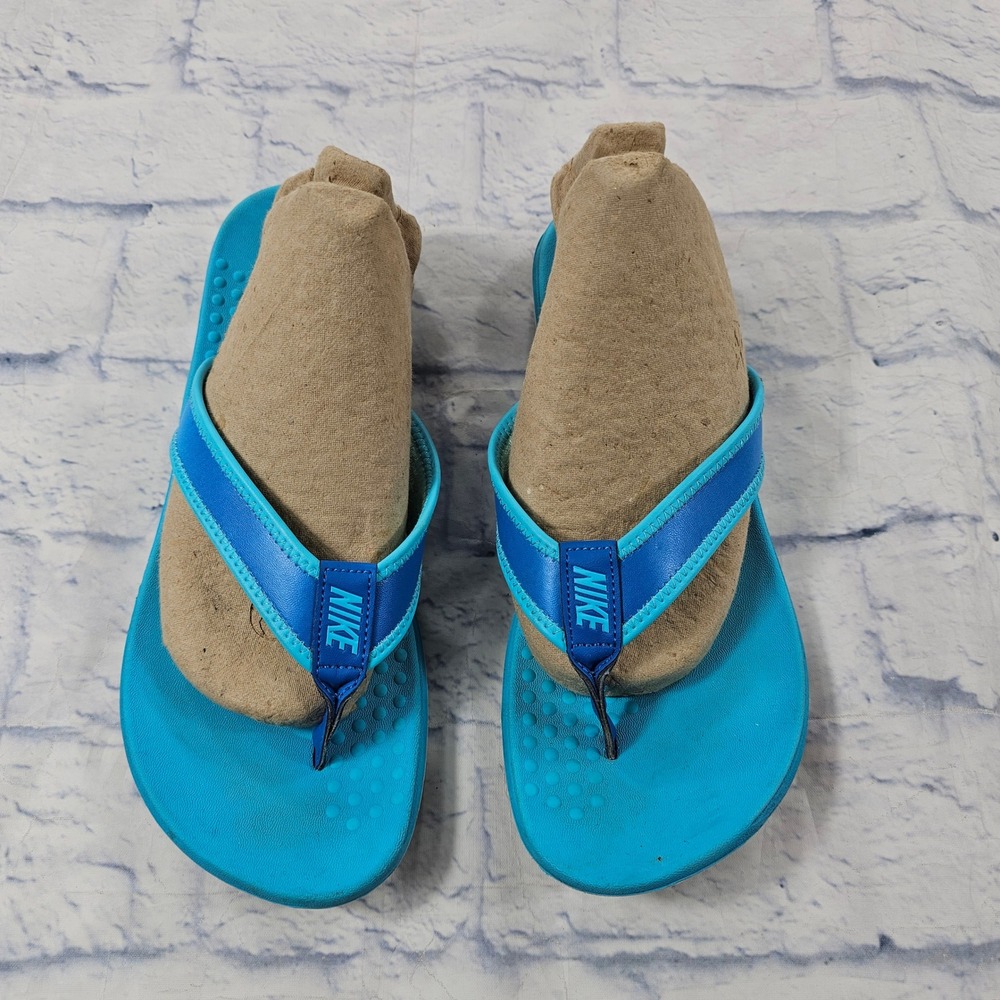 Nike Apres 18 Thong Flip Flops Womens 9 Blue Cyan Athletic Sandals 704692-400